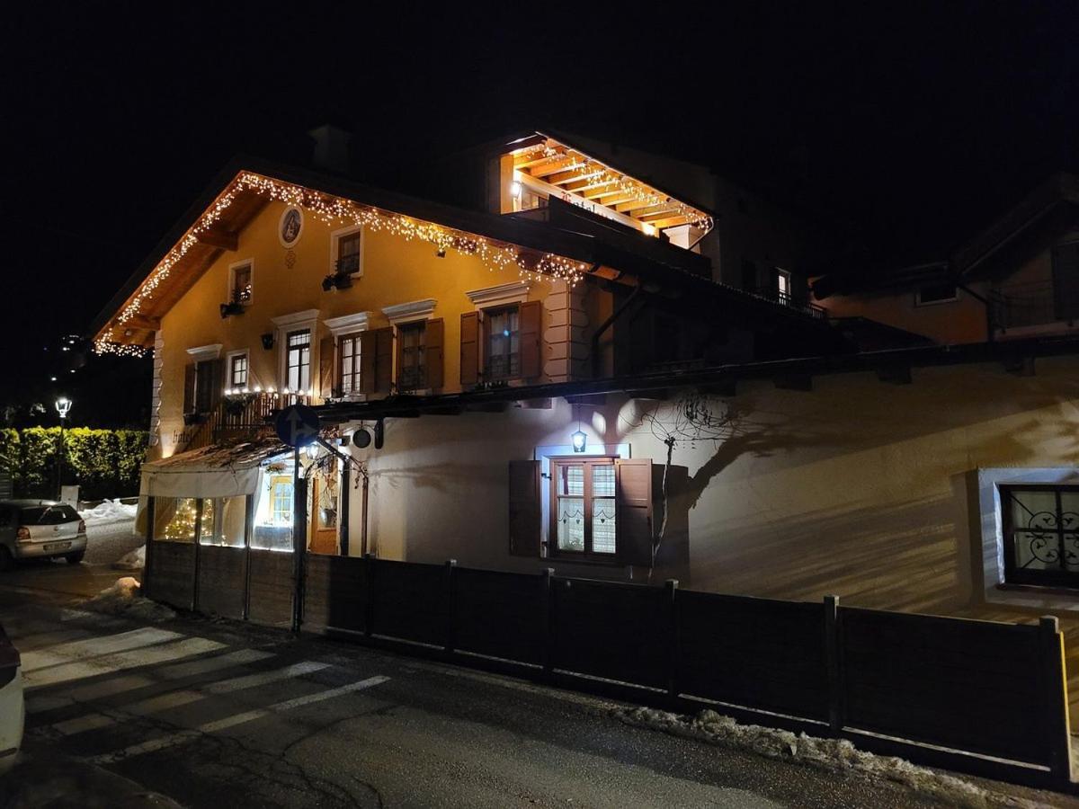 Hotel Garni Salvanel Cavalese Exterior photo